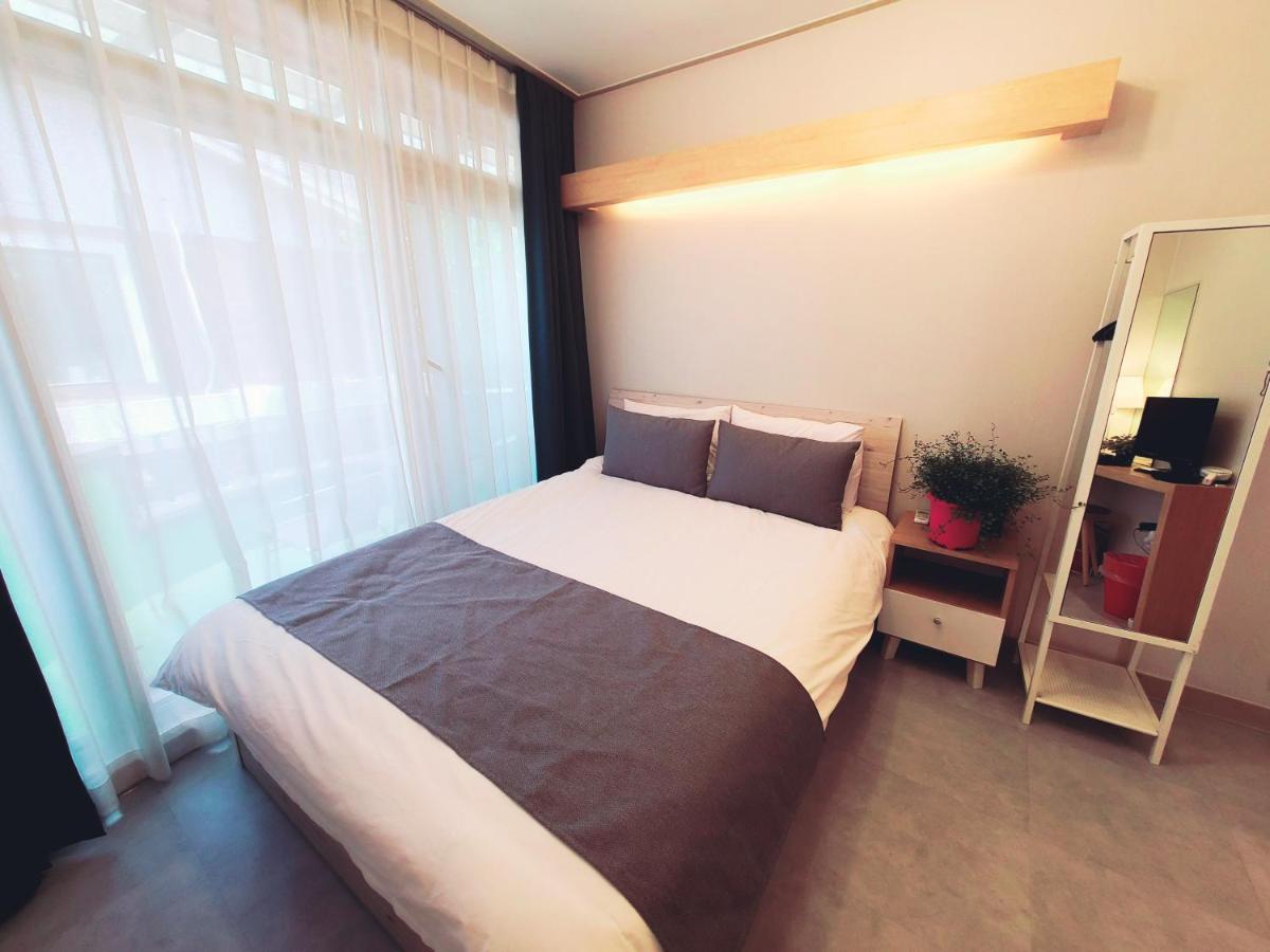 ดีดับบลิว ดีไซน์ เรสซิเดนซ์ Hotel โซล ภายนอก รูปภาพ