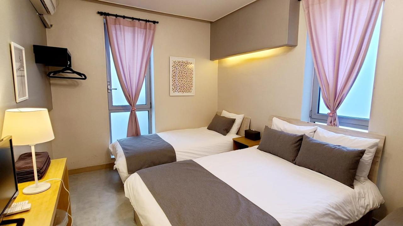 ดีดับบลิว ดีไซน์ เรสซิเดนซ์ Hotel โซล ภายนอก รูปภาพ