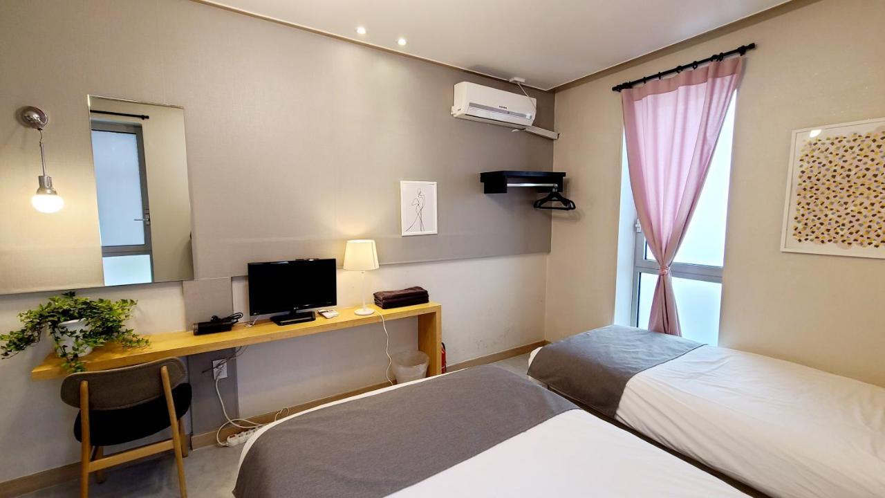 ดีดับบลิว ดีไซน์ เรสซิเดนซ์ Hotel โซล ภายนอก รูปภาพ